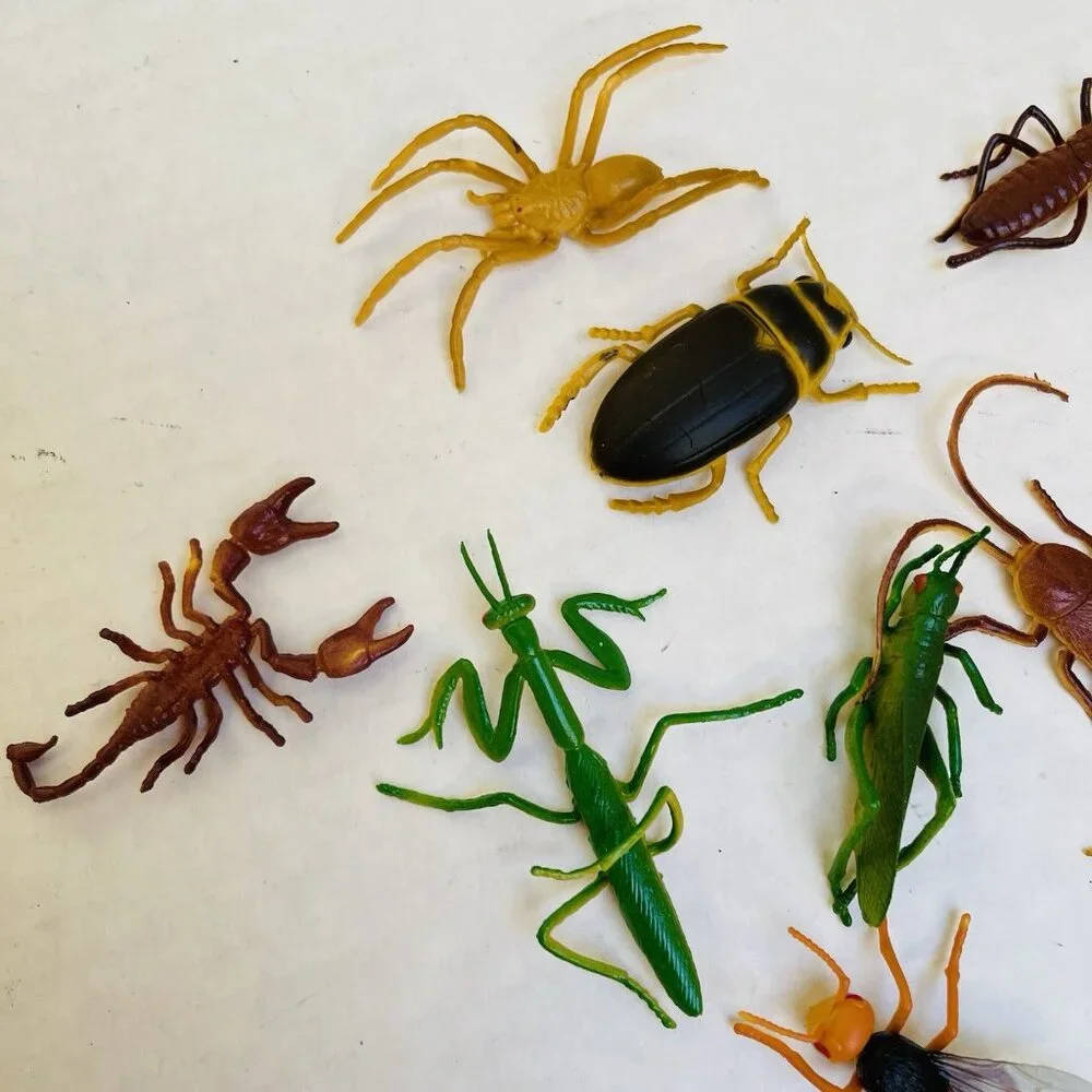 Insects Scorpion Fly Weevil Mantis Spider Grasshopper 11 Pieces 2in Vintage 1989
